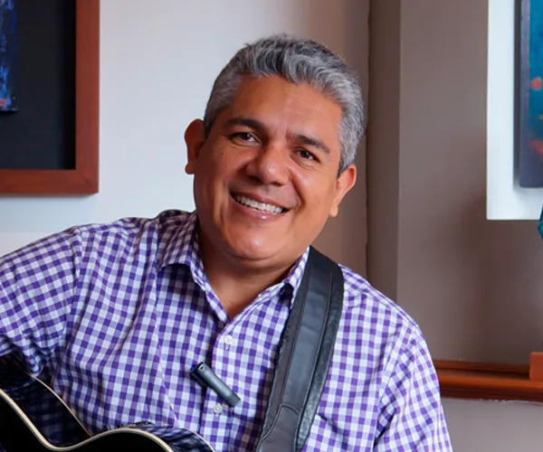 Héctor Tobo