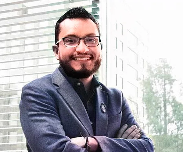 Iván Andrés Galindo — Conferencista de Sostenibilidad y Responsabilidad Social
