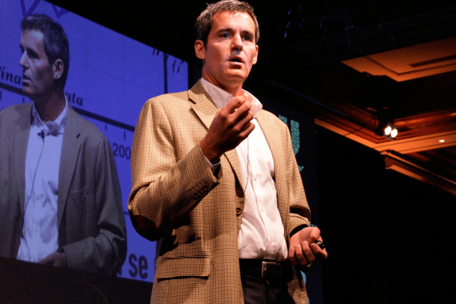 Juan Carlos Eichholz, conferencista para eventos corporativos sobre Liderazgo Adaptativo