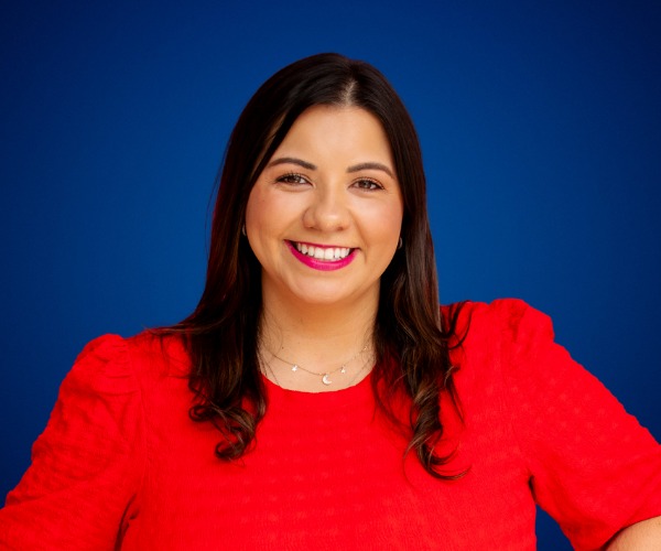 Adriana Castro Bolaños — Conferencista de Comunicación Efectiva